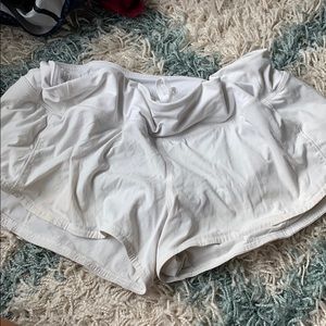 Lululemon speed up short 2.5 inch